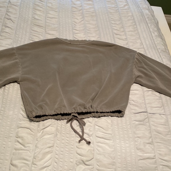 Forever 21 Cropped Sweatshirt “Classic 90’s” - Picture 5 of 5